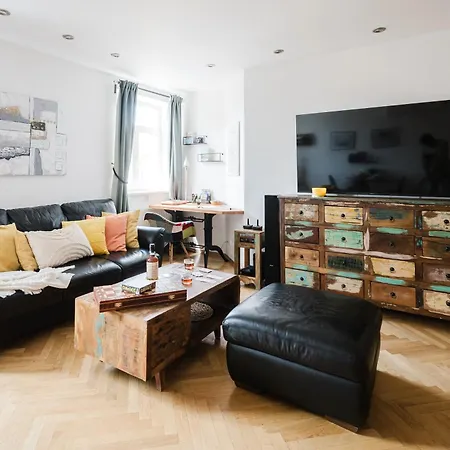 Days - Maisonette Retreat With Terrace, Ac And Tv Tower View